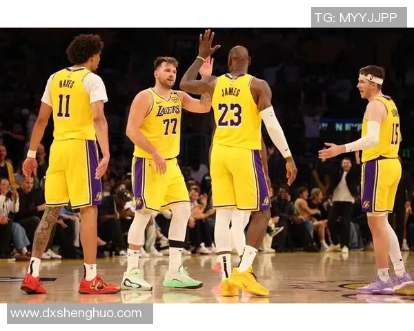 湖人队再胜公牛队，战绩领先西部